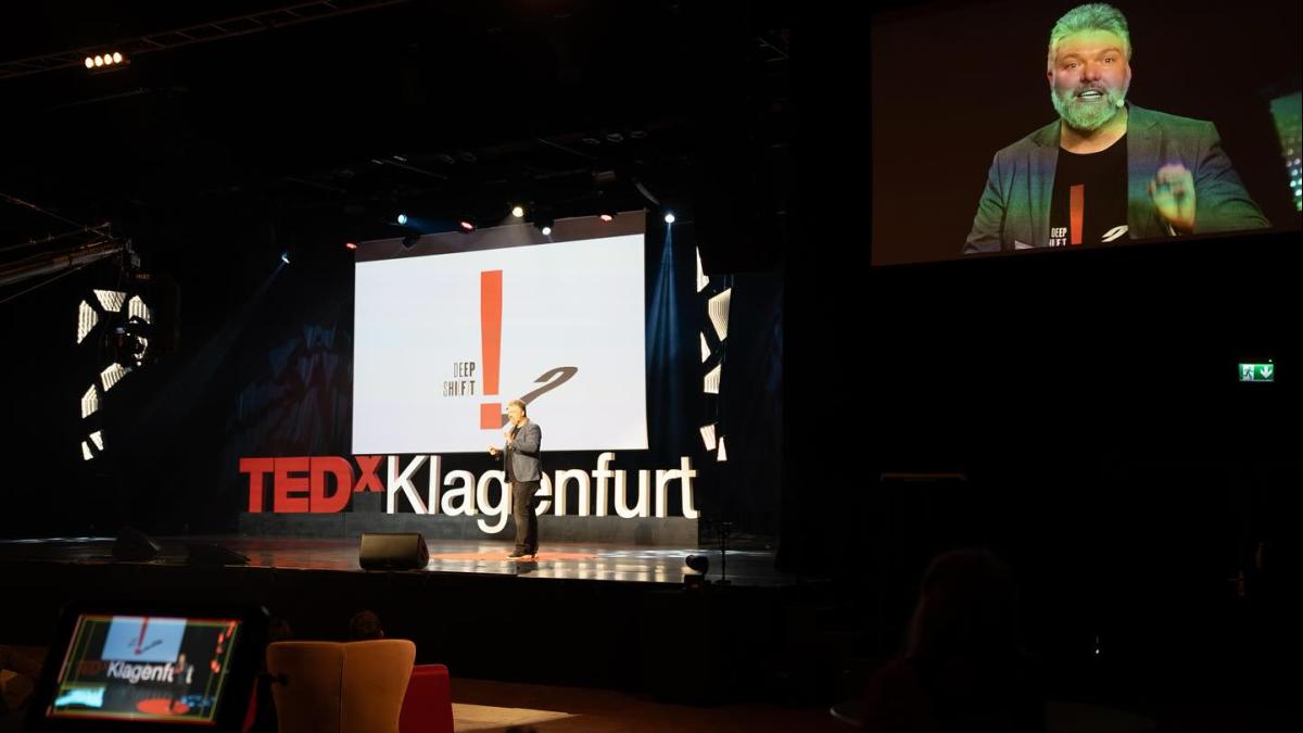 Bild: TEDx Klagenfurt/Celovec: Innovation, Innovationskraft und Innovationskraft in der Gesellschaft
