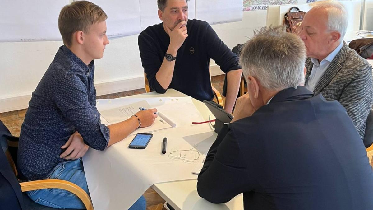 Bild: SGZ-Workshop mit dem Ziel, die Arbeitsweise und Strategie der SGZ zu überprüfen